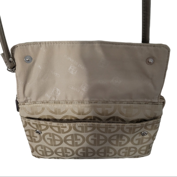 Gianni Bernini Crossbody/Wristlet Zip Top GB Logo Purse Gold Silver Hardware - Picture 7 of 16
